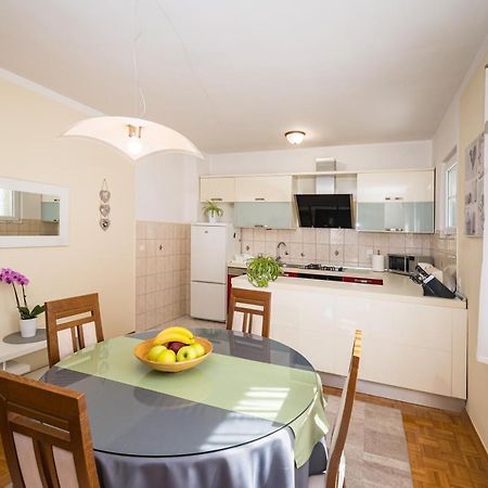 Apartment Visnja Zara Esterno foto