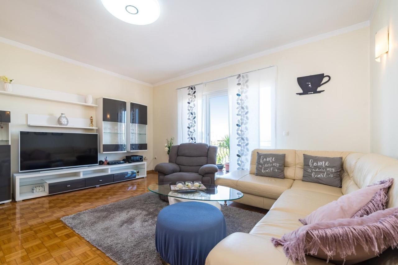 Apartment Visnja Zara Esterno foto