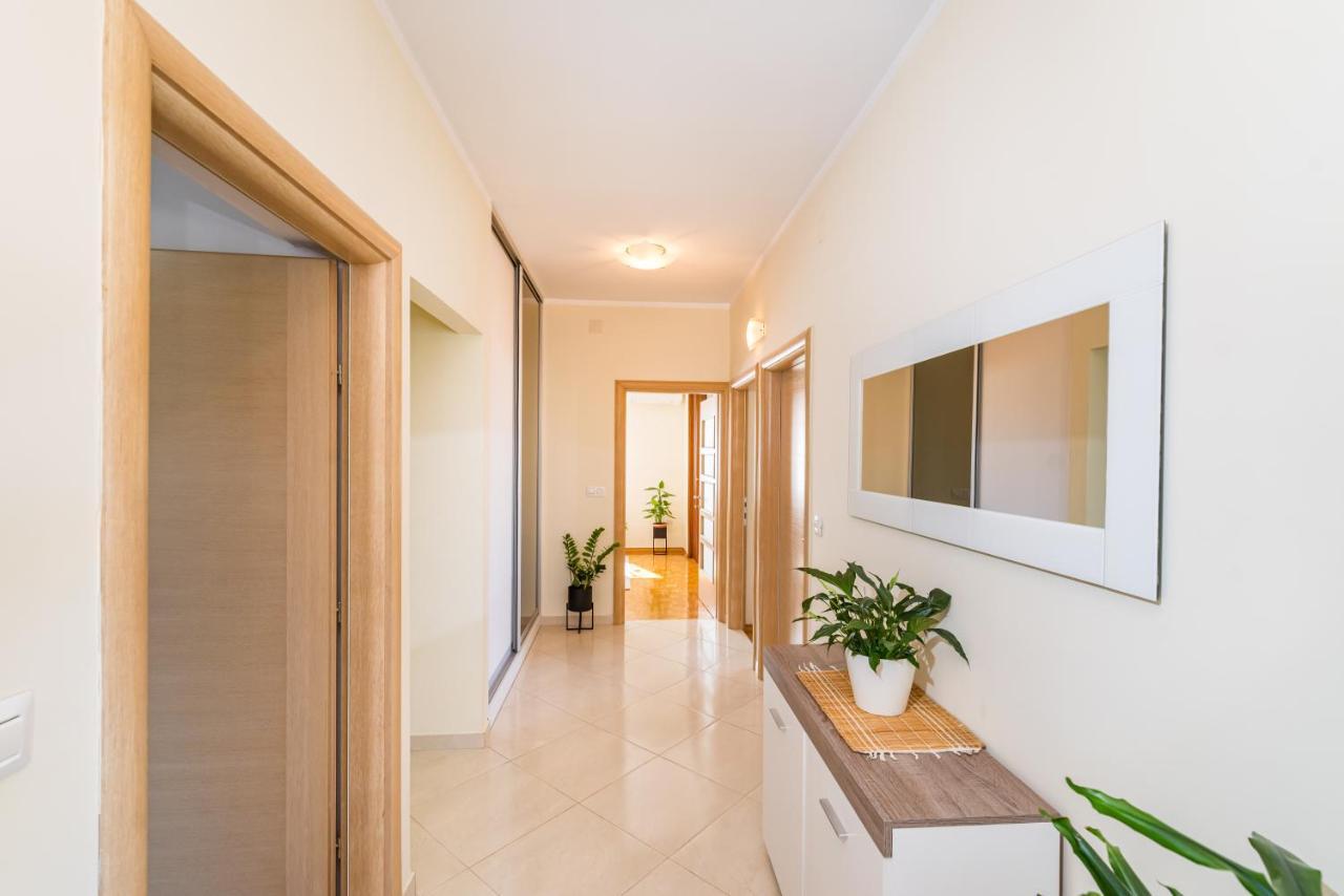 Apartment Visnja Zara Esterno foto