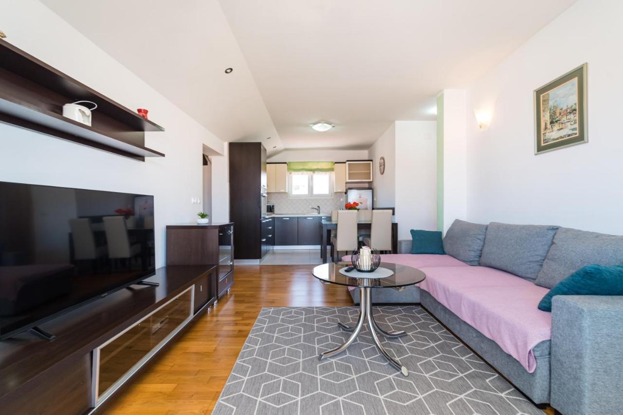 Apartment Visnja Zara Esterno foto