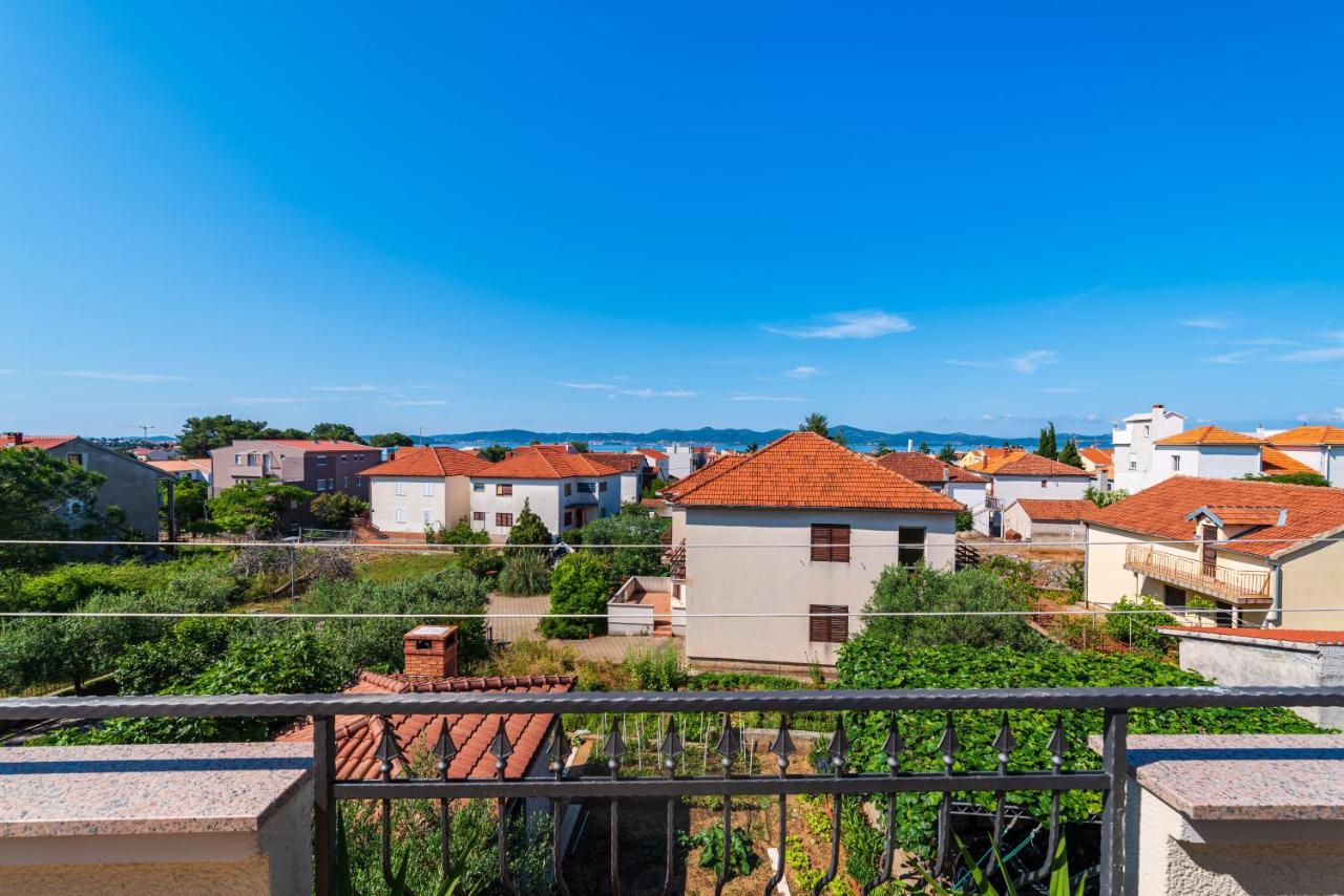 Apartment Visnja Zara Esterno foto